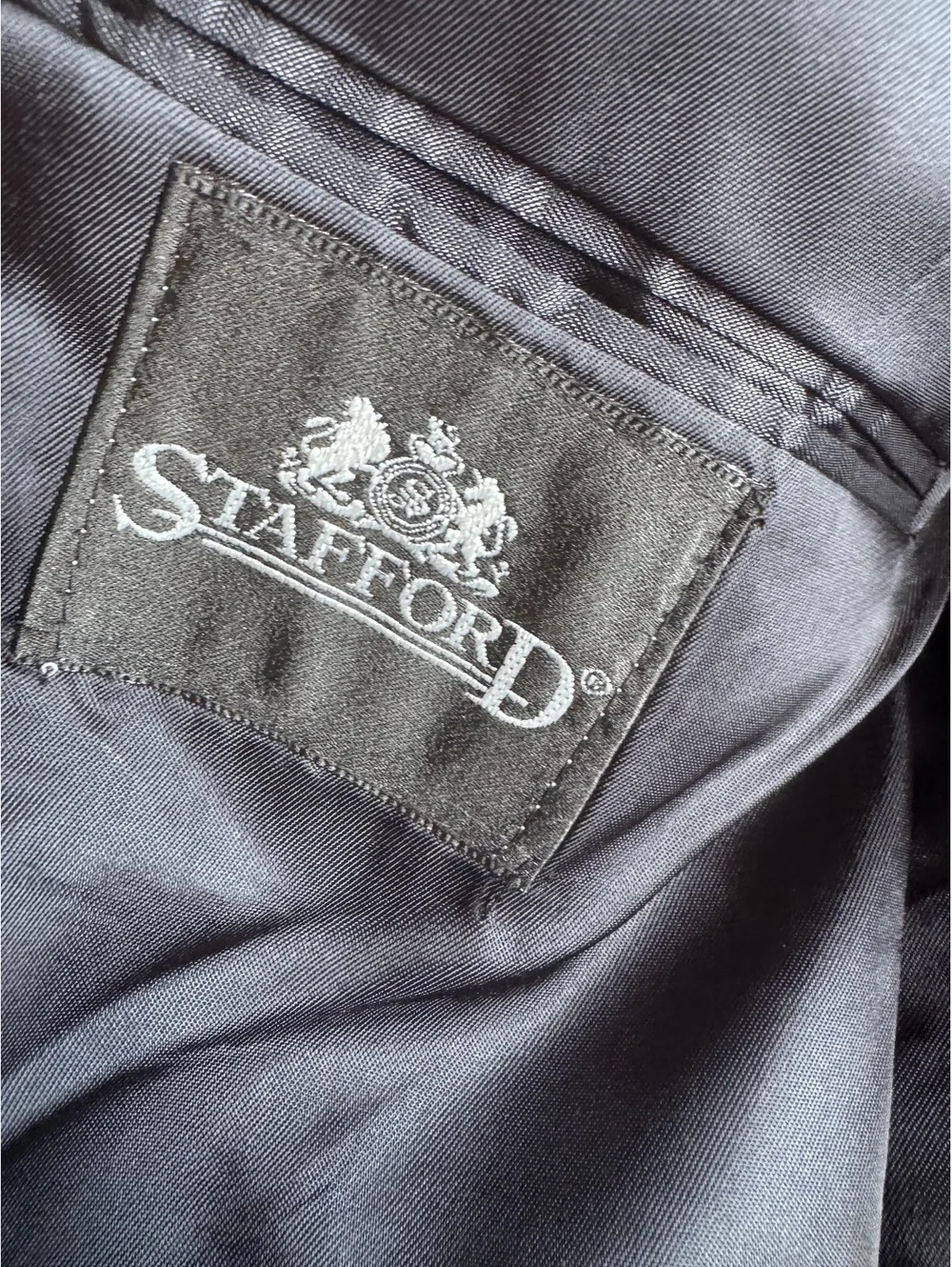 Stafford Navy Blue Blazer Sport Coat Made in USA Gold Crest Buttons Classic Long